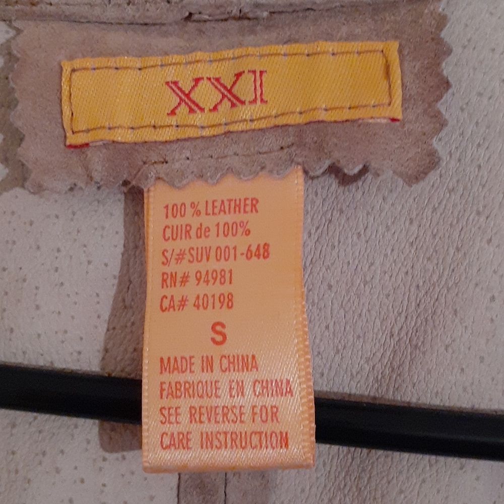 Vintage leather full length vest - Picture 4 of 4